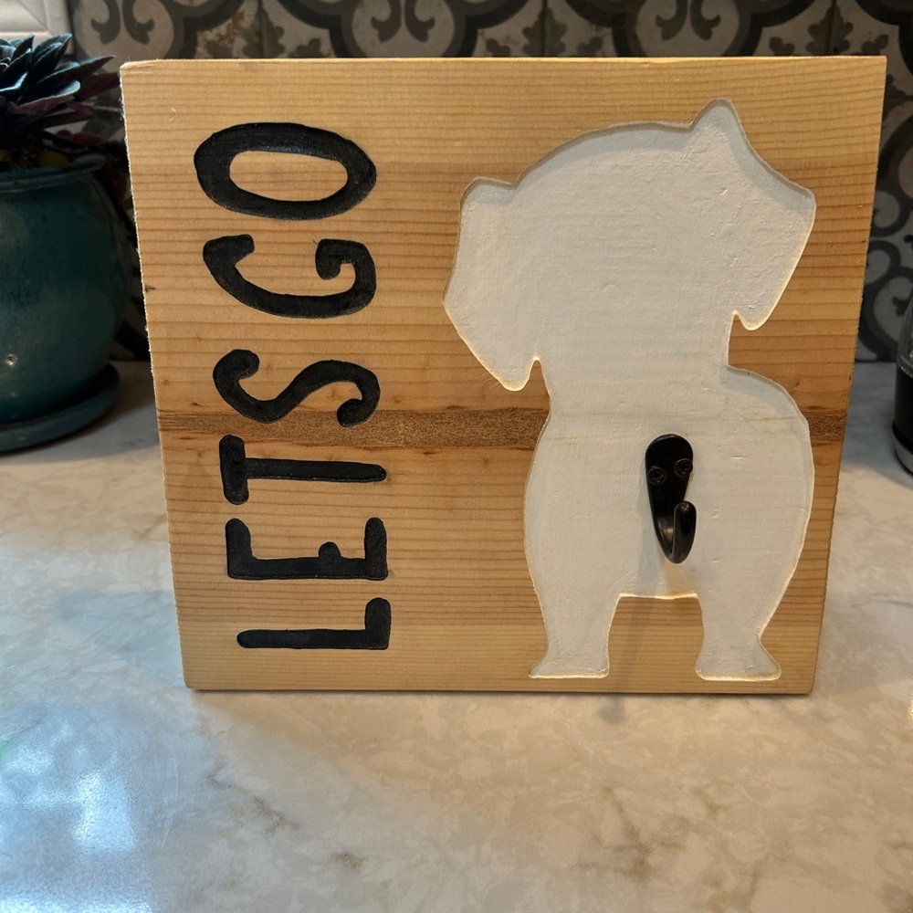NEW! Large Wall Decor with Hook for Dog Leash Holder with Black and White Design